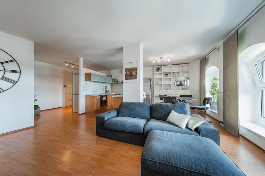 Spektakulaeres Apartment ✩ 7. Stock ✩ Kostenlose Parkgarage Vídeň Exteriér fotografie
